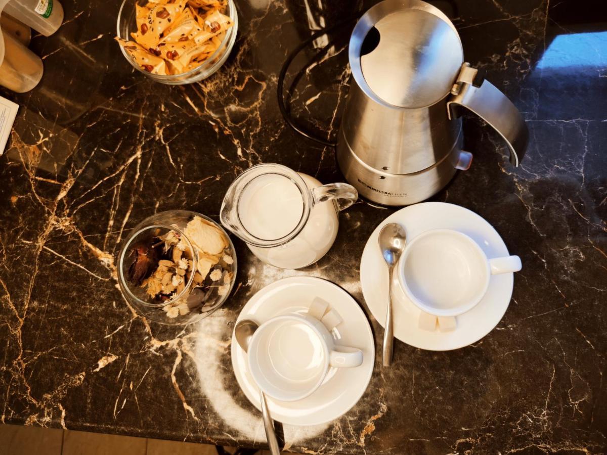 Silkroad Guesthouse 比什凯克 外观 照片