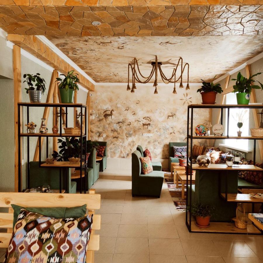 Silkroad Guesthouse 比什凯克 外观 照片