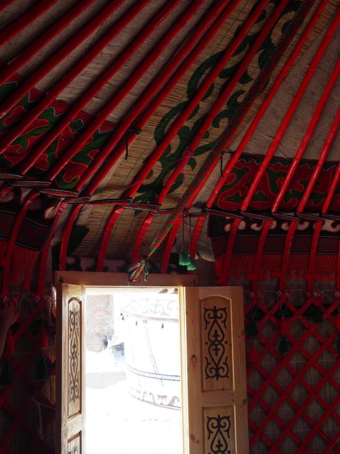 Silkroad Guesthouse 比什凯克 外观 照片