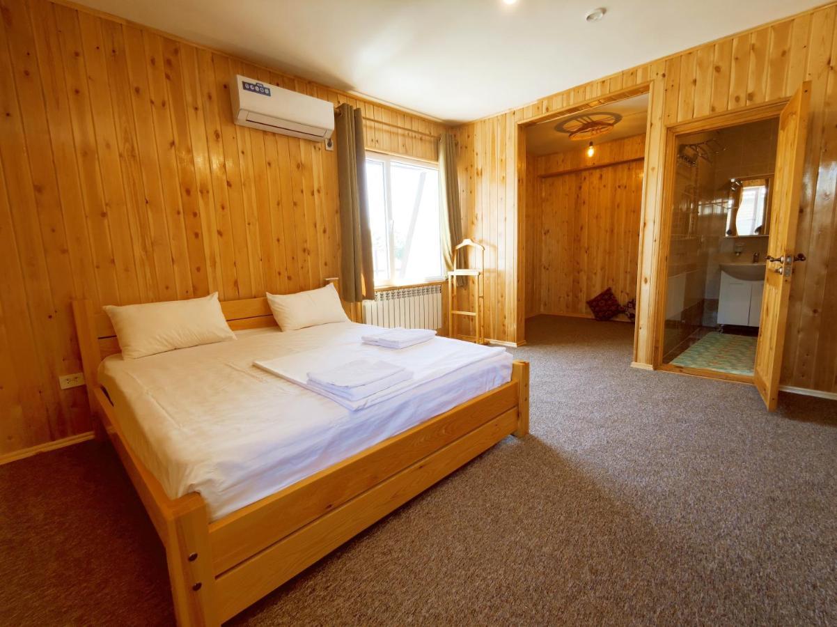 Silkroad Guesthouse 比什凯克 外观 照片