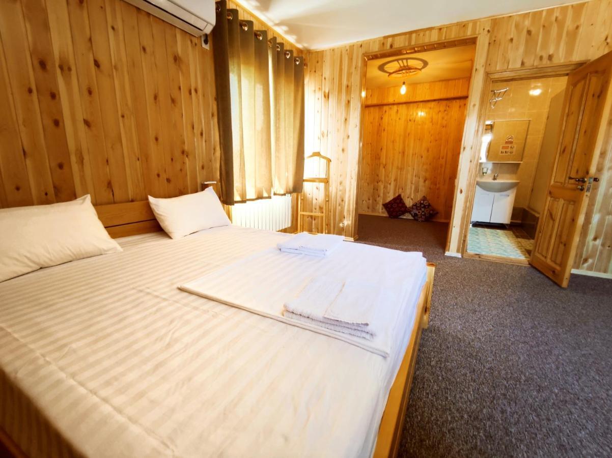 Silkroad Guesthouse 比什凯克 外观 照片