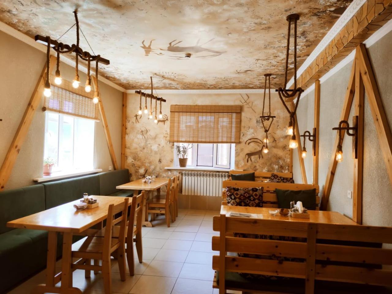 Silkroad Guesthouse 比什凯克 外观 照片